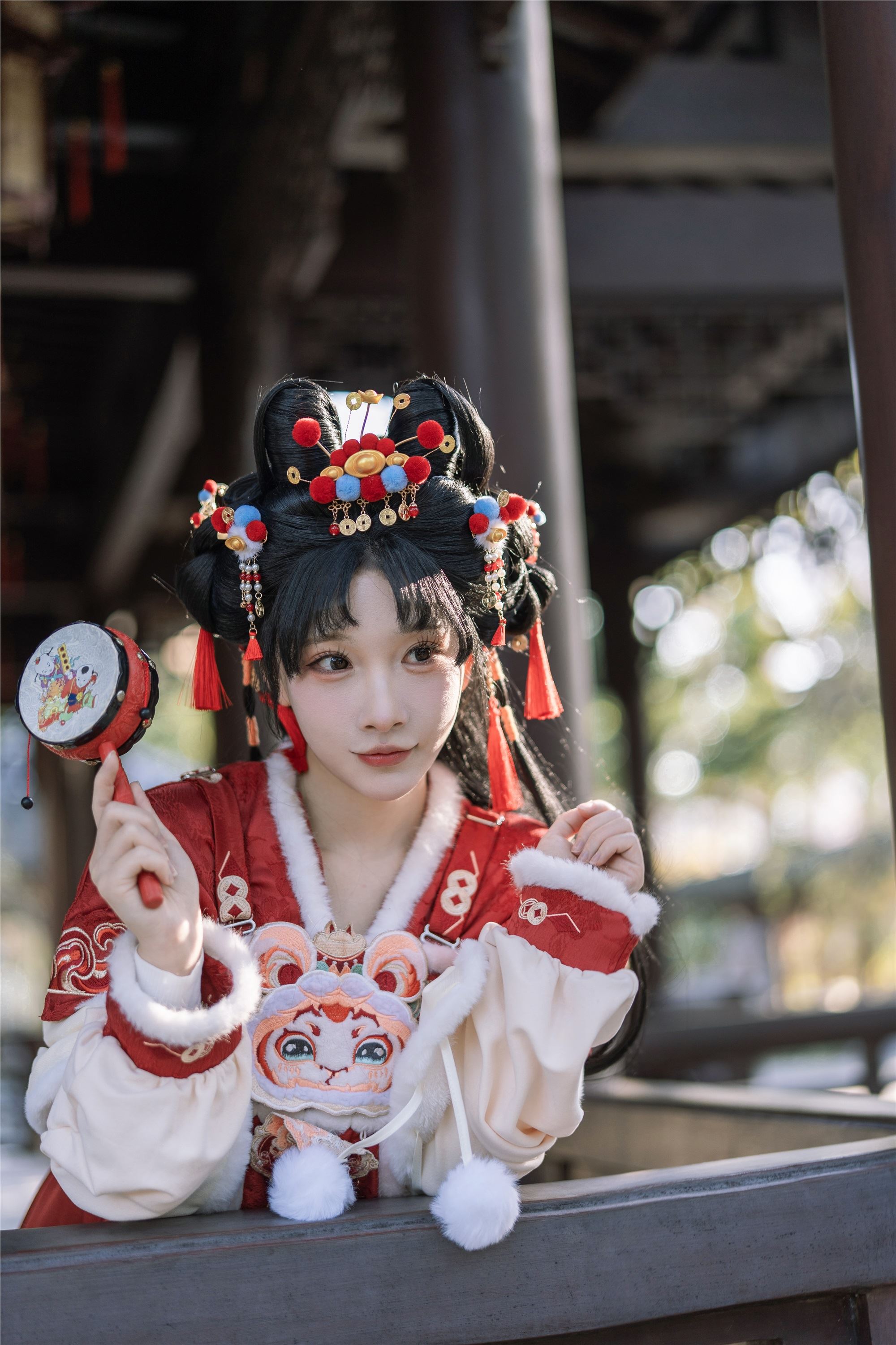 YITUYU艺图语 2025.01.31 红红火火迎新年 一只小羊